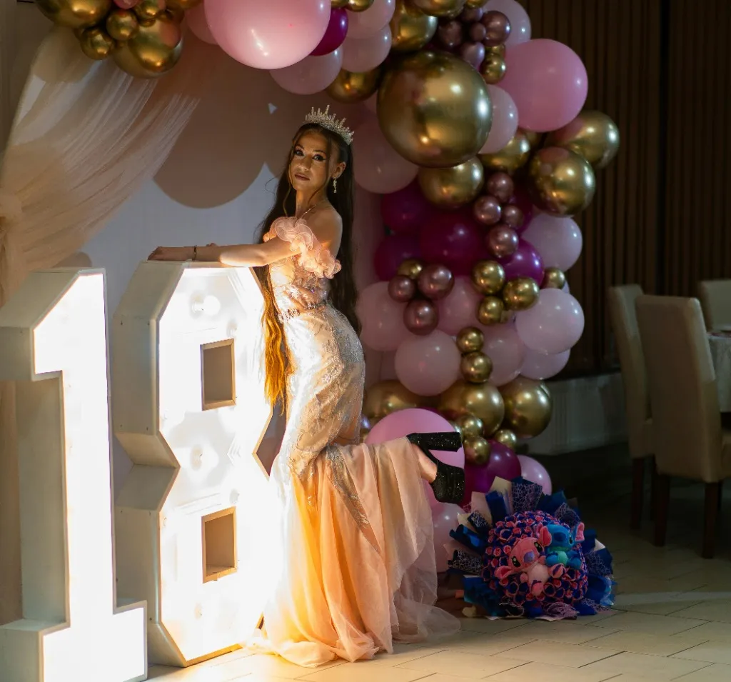 Festa 18 anni Villa Marittimi con luci ed effetti
